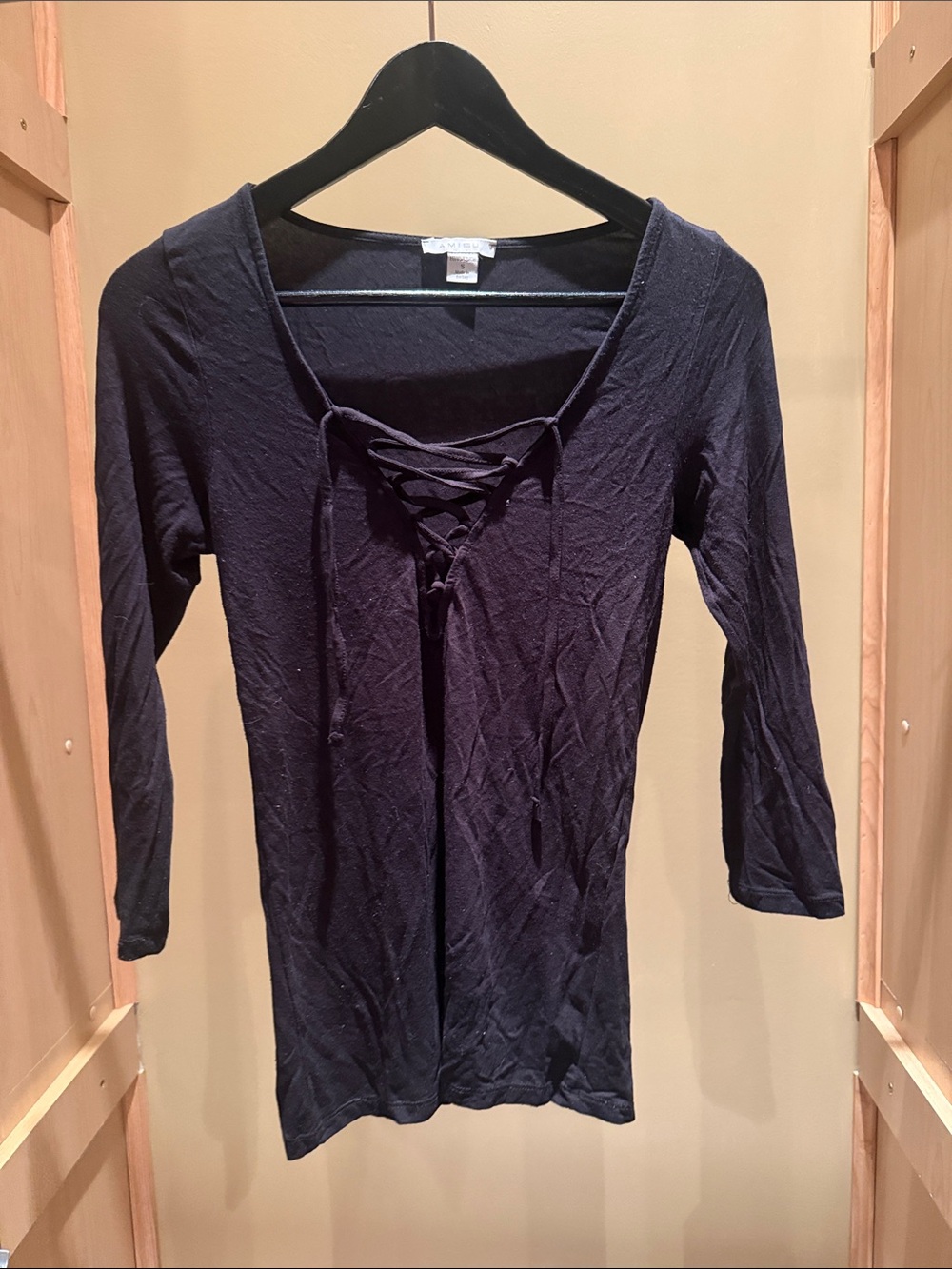 Amisu Black Lace-Up Scoop Neck Long Sleeve Top